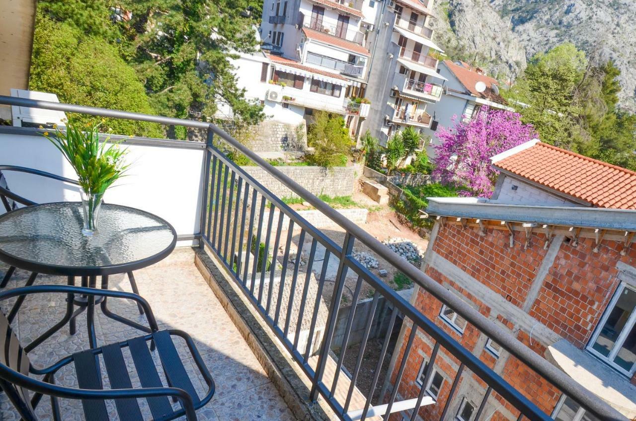 Apartment Barona Kotor Exterior photo