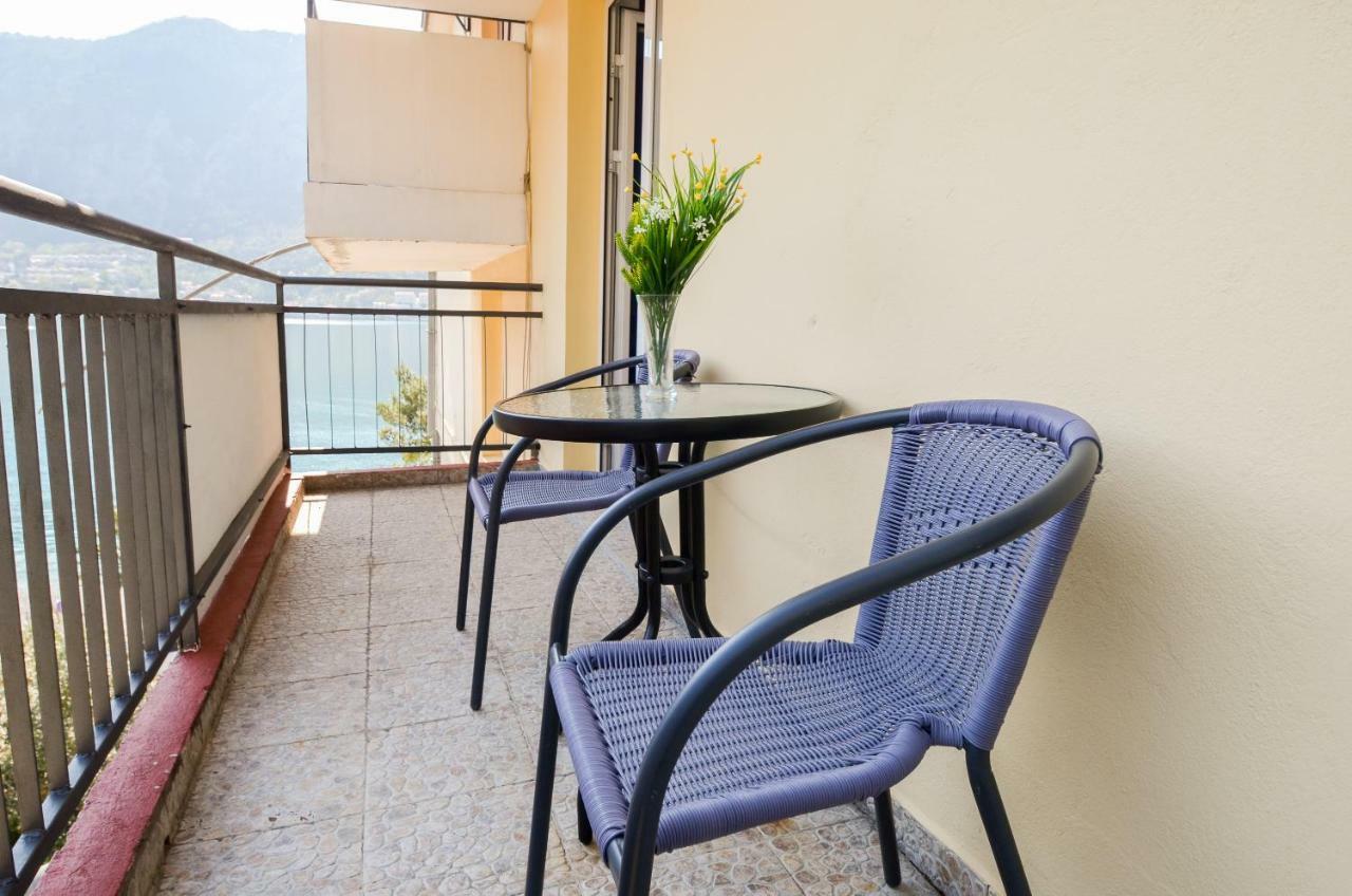 Apartment Barona Kotor Exterior photo